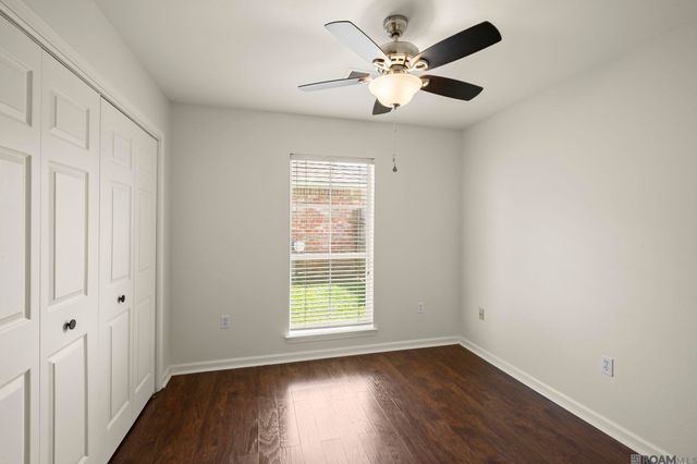 1345 Harwich Dr, Baton Rouge, LA 70820