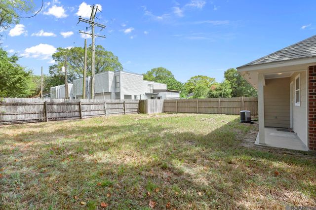 1345 Harwich Dr, Baton Rouge, LA 70820