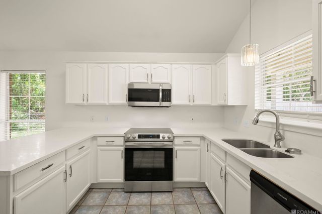 1345 Harwich Dr, Baton Rouge, LA 70820
