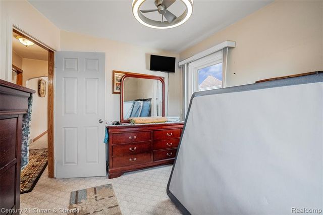 10333 S Morrow Circle, Dearborn, MI 48126