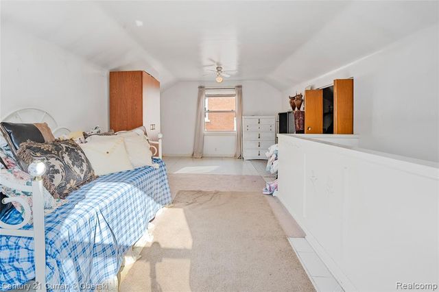 10333 S Morrow Circle, Dearborn, MI 48126