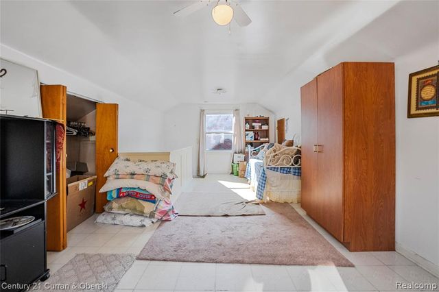 10333 S Morrow Circle, Dearborn, MI 48126