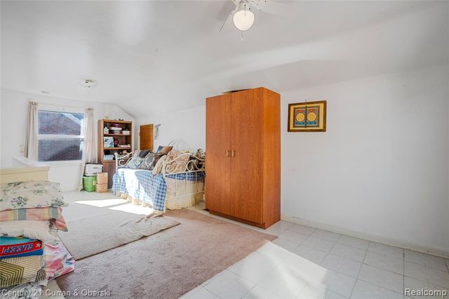 10333 S Morrow Circle, Dearborn, MI 48126