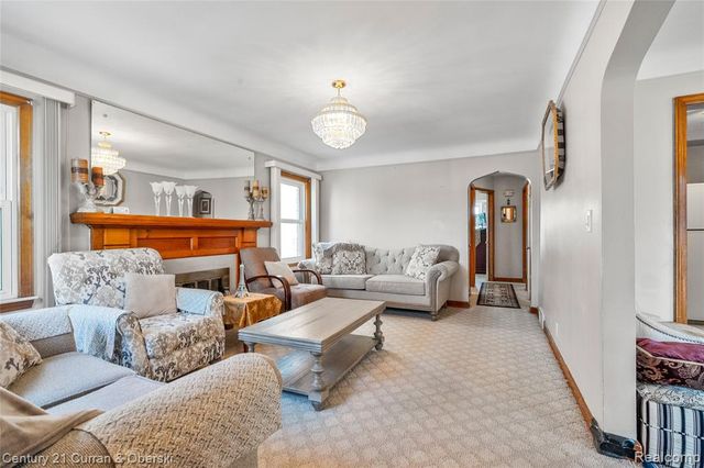 10333 S Morrow Circle, Dearborn, MI 48126