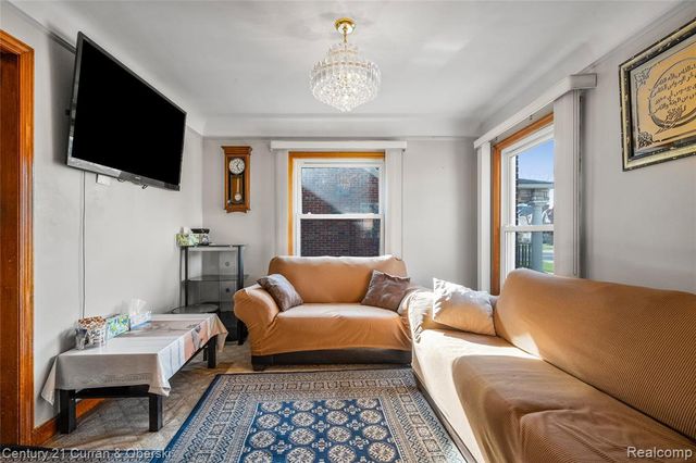 10333 S Morrow Circle, Dearborn, MI 48126