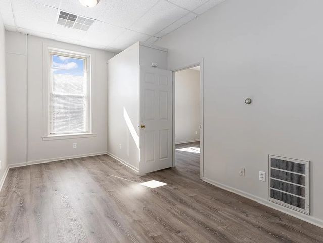 73 S Main Street 2R, Oswego, IL 60543