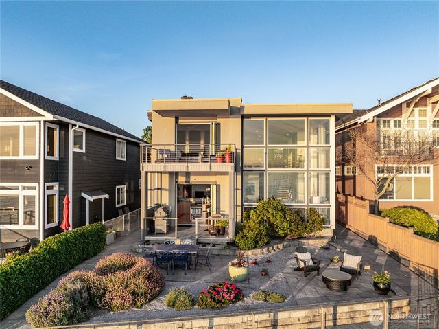 19573 27th Avenue NW, Shoreline, WA 98177