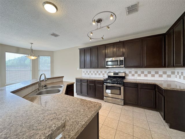 9501 Winter Park Drive, Frisco, TX 75035