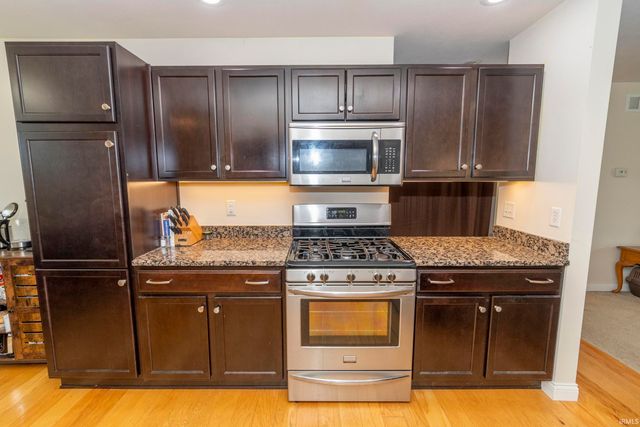 6731 Lutz Drive, South Bend, IN 46614