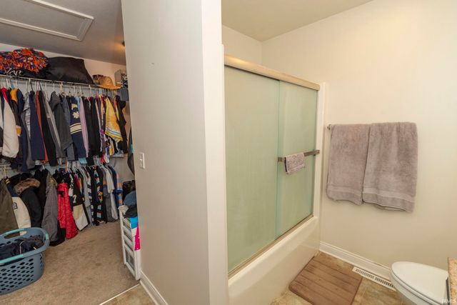 6731 Lutz Drive, South Bend, IN 46614