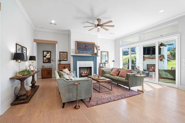 7629 Delancey Dr, College Grove, TN 37046