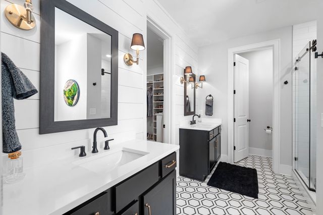 7629 Delancey Dr, College Grove, TN 37046