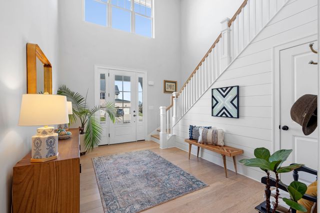 7629 Delancey Dr, College Grove, TN 37046