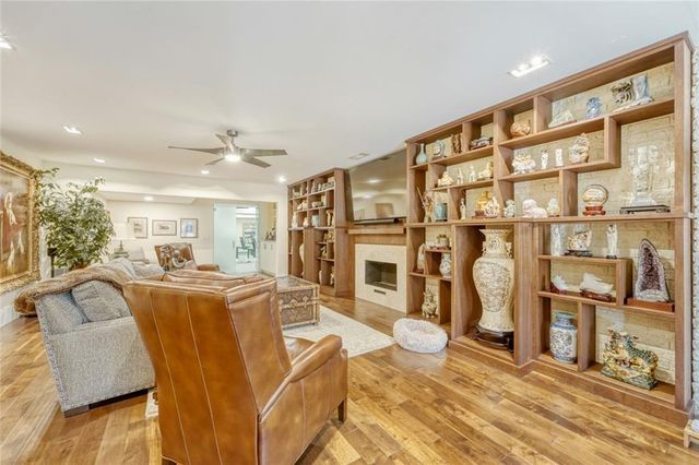 185 Trimble Crest Drive, Atlanta, GA 30342