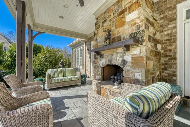 185 Trimble Crest Drive, Atlanta, GA 30342