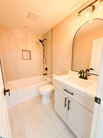 4 Thrift Street, Greenville, SC 29609