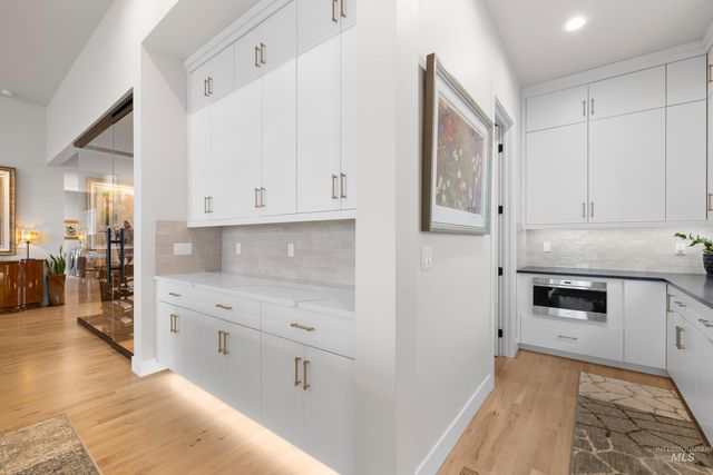 5883 E Marmount Ct, Boise, ID 83716