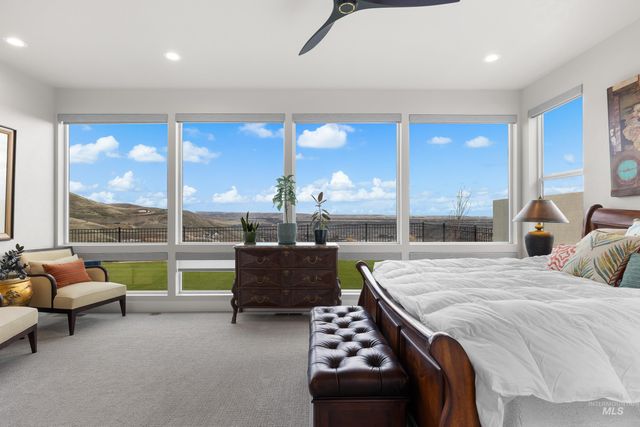 5883 E Marmount Ct, Boise, ID 83716