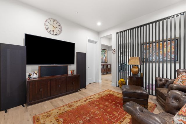 5883 E Marmount Ct, Boise, ID 83716