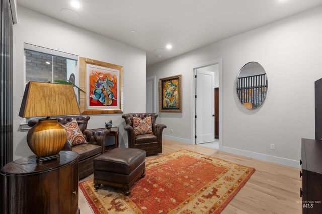 5883 E Marmount Ct, Boise, ID 83716