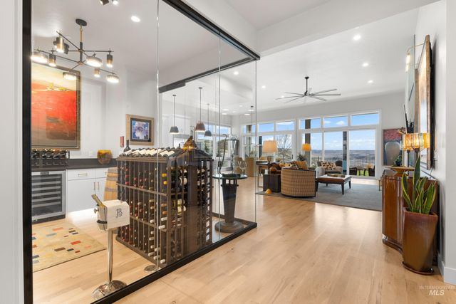 5883 E Marmount Ct, Boise, ID 83716