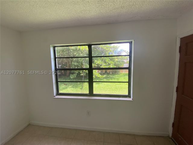 1415 NE 118th Ter 1421, Miami, FL 33161