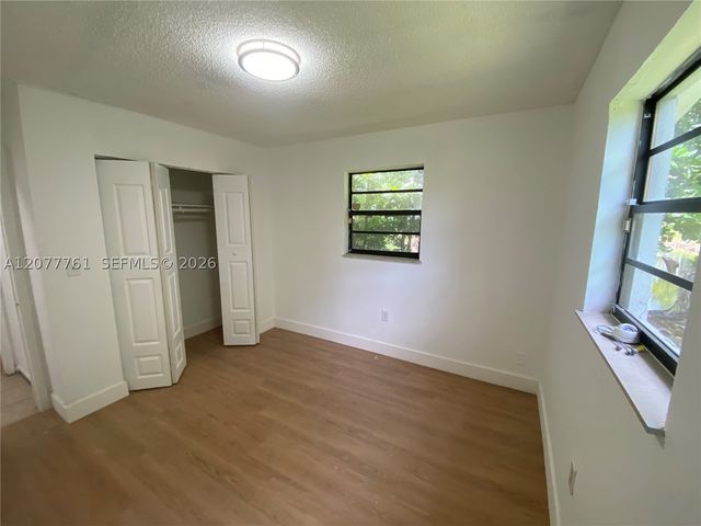 1415 NE 118th Ter 1421, Miami, FL 33161