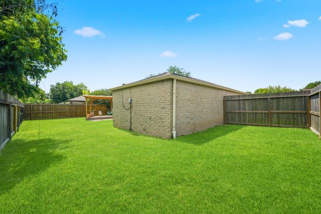 12014 Rocky Knoll Drive, Houston, TX 77077