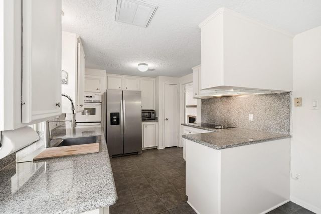 12014 Rocky Knoll Drive, Houston, TX 77077