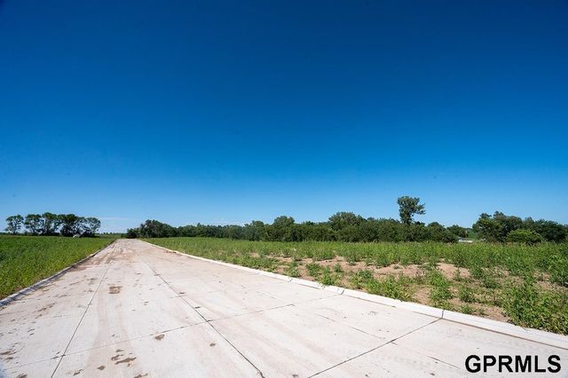 1451 ridge Road, Hickman, NE 68372