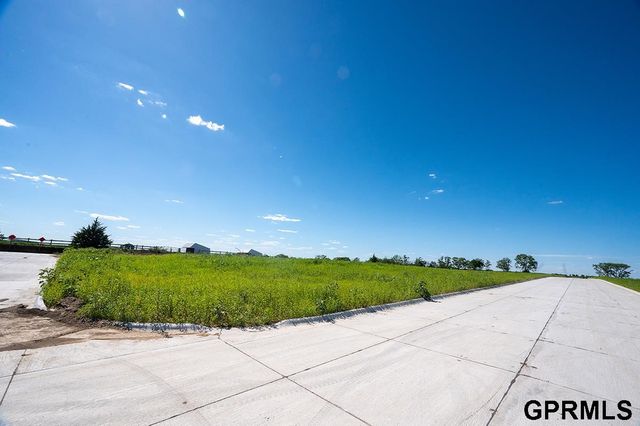 1451 ridge Road, Hickman, NE 68372