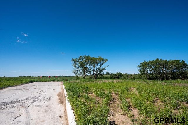 1451 ridge Road, Hickman, NE 68372