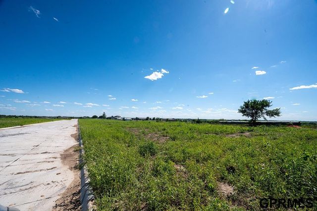1451 ridge Road, Hickman, NE 68372