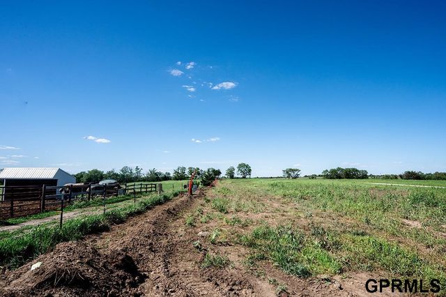 1451 ridge Road, Hickman, NE 68372
