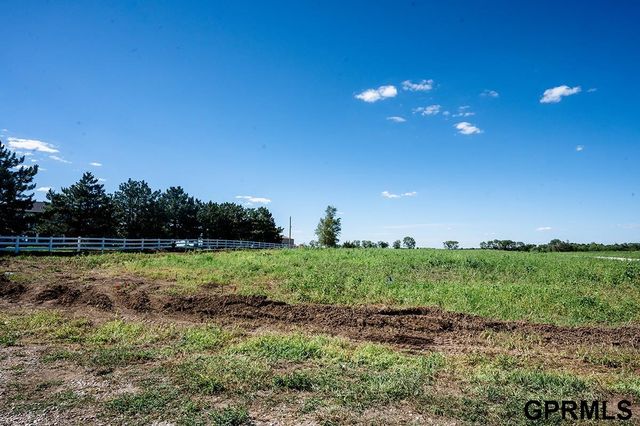 1451 ridge Road, Hickman, NE 68372