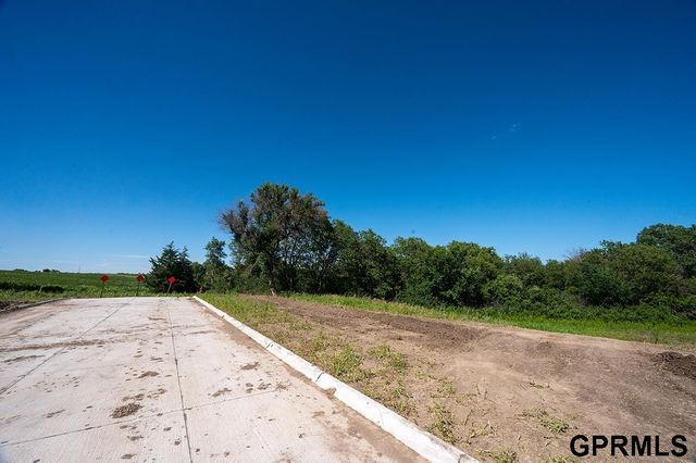 1451 ridge Road, Hickman, NE 68372