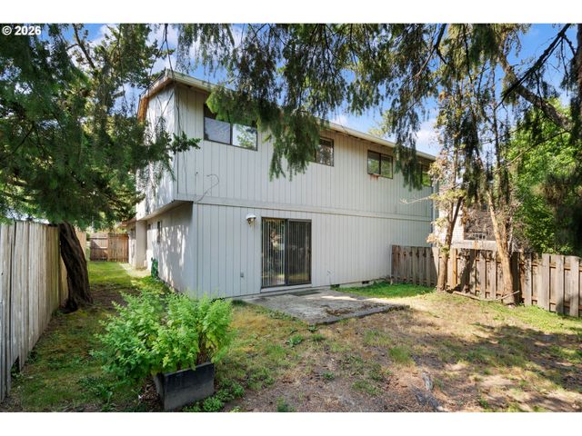 6025 Sw CHERRYHILL Dr, Beaverton, OR 97008