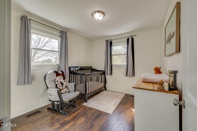 2706 Gray Street, Johnson City, TN 37604