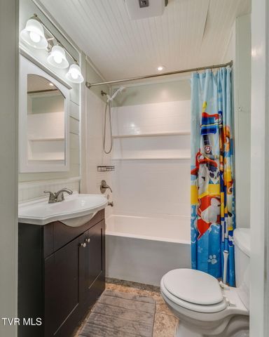 2706 Gray Street, Johnson City, TN 37604