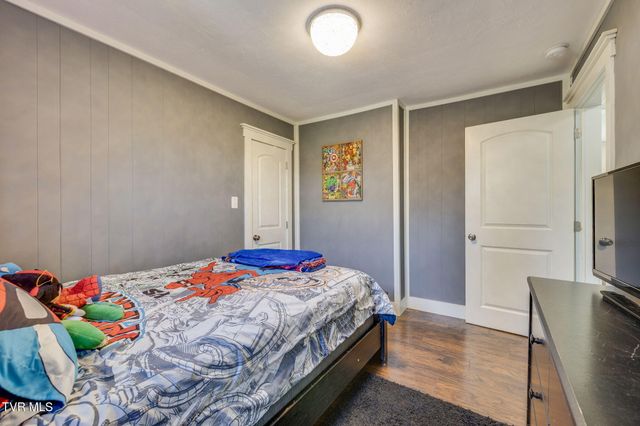 2706 Gray Street, Johnson City, TN 37604