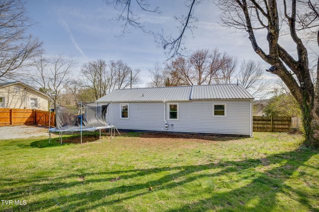 2706 Gray Street, Johnson City, TN 37604