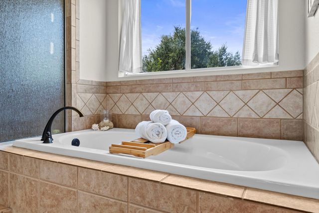 228 Summer Wood CT, Georgetown, TX 78628