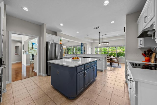 228 Summer Wood CT, Georgetown, TX 78628