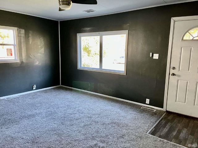 261 N Kenmore Street, South Bend, IN 46619