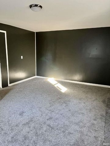 261 N Kenmore Street, South Bend, IN 46619