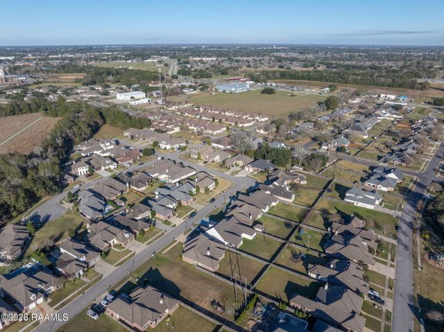 106 Old Pottery Bend, Lafayette, LA 70508