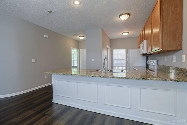 5655 Harbourside Drive, Deerfield Twp., OH 45040