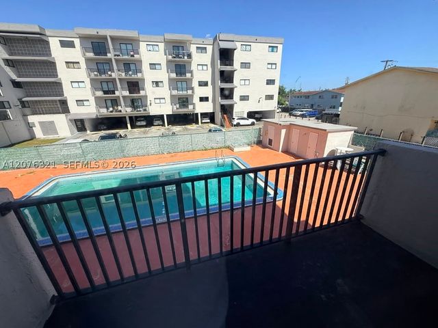 6950 W 6th Ave 225, Hialeah, FL 33014
