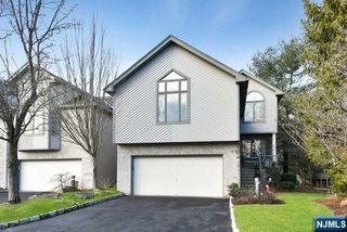 812 Hemlock Court, Norwood, NJ 07648