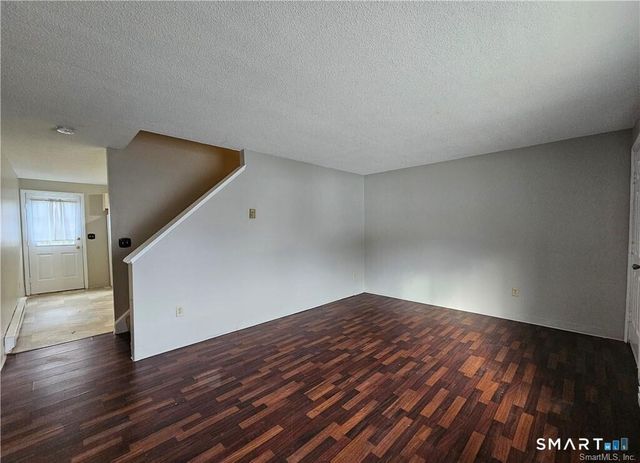 1448 Meriden Road 15, Waterbury, CT 06705